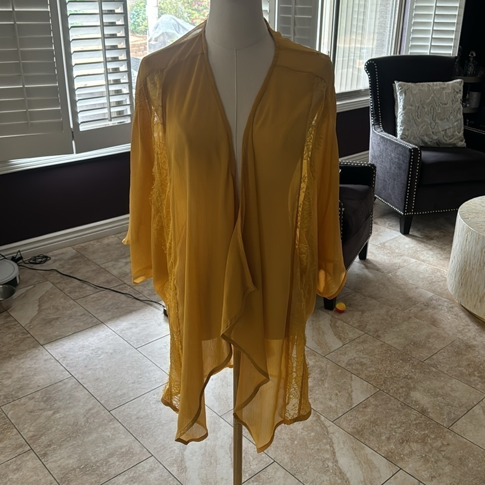 Lightweight mustard, yellow, Honey Bell kimono - Picture 7 of 7